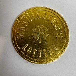 Washingtons Lottery Lucky Clover Gold Tone Coin Medallion Souvenir